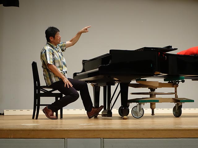 柳田先生の発声練習