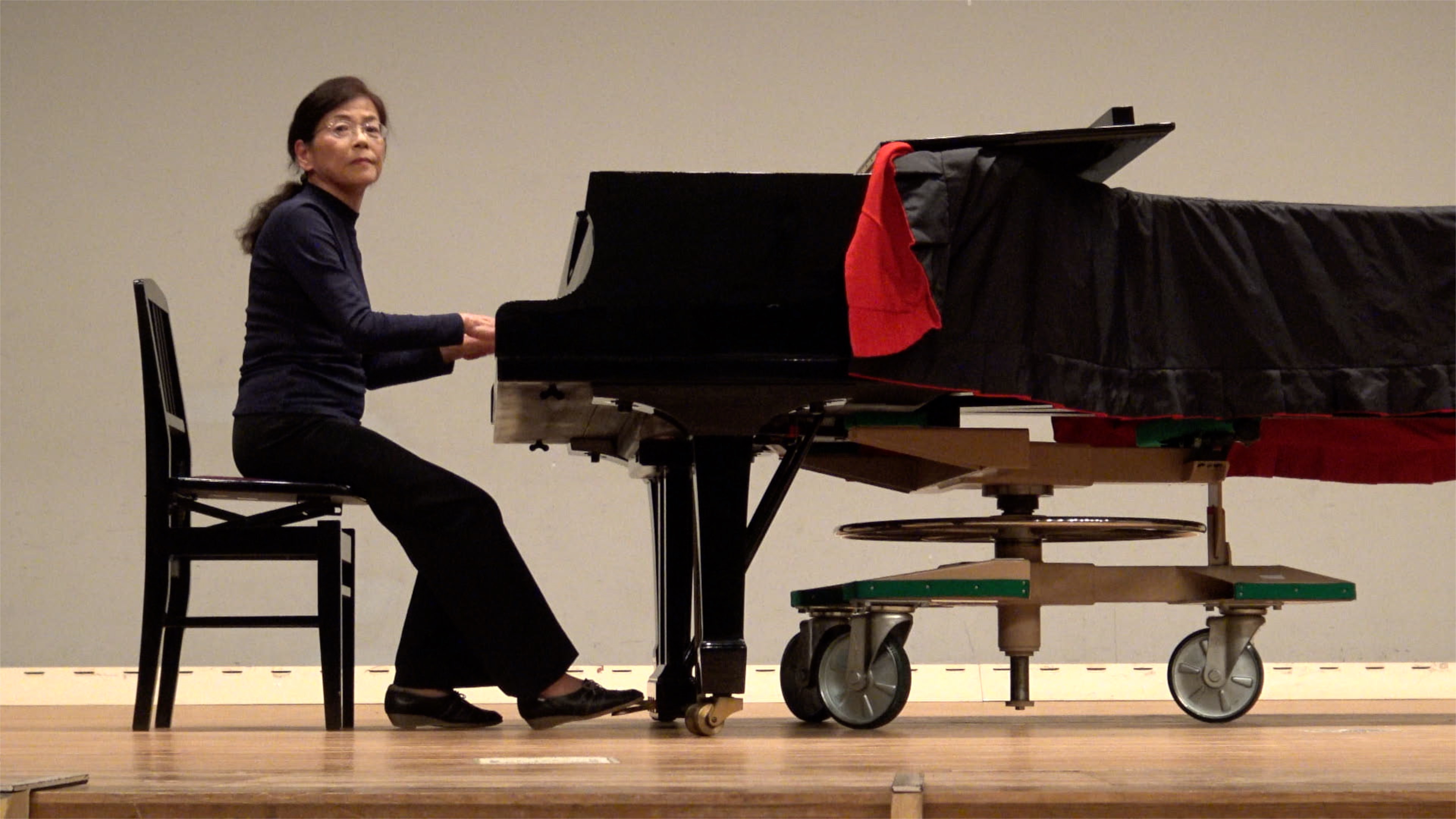 藤本先生の柔軟体操と発声練習