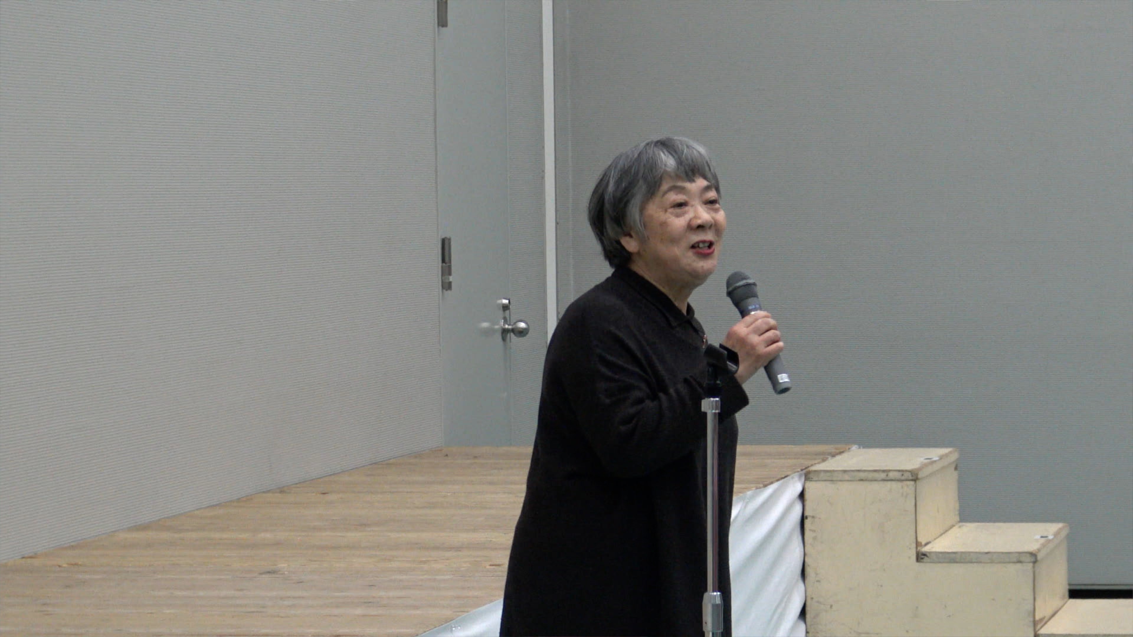 打ち上げで今村課長のごあいさつ