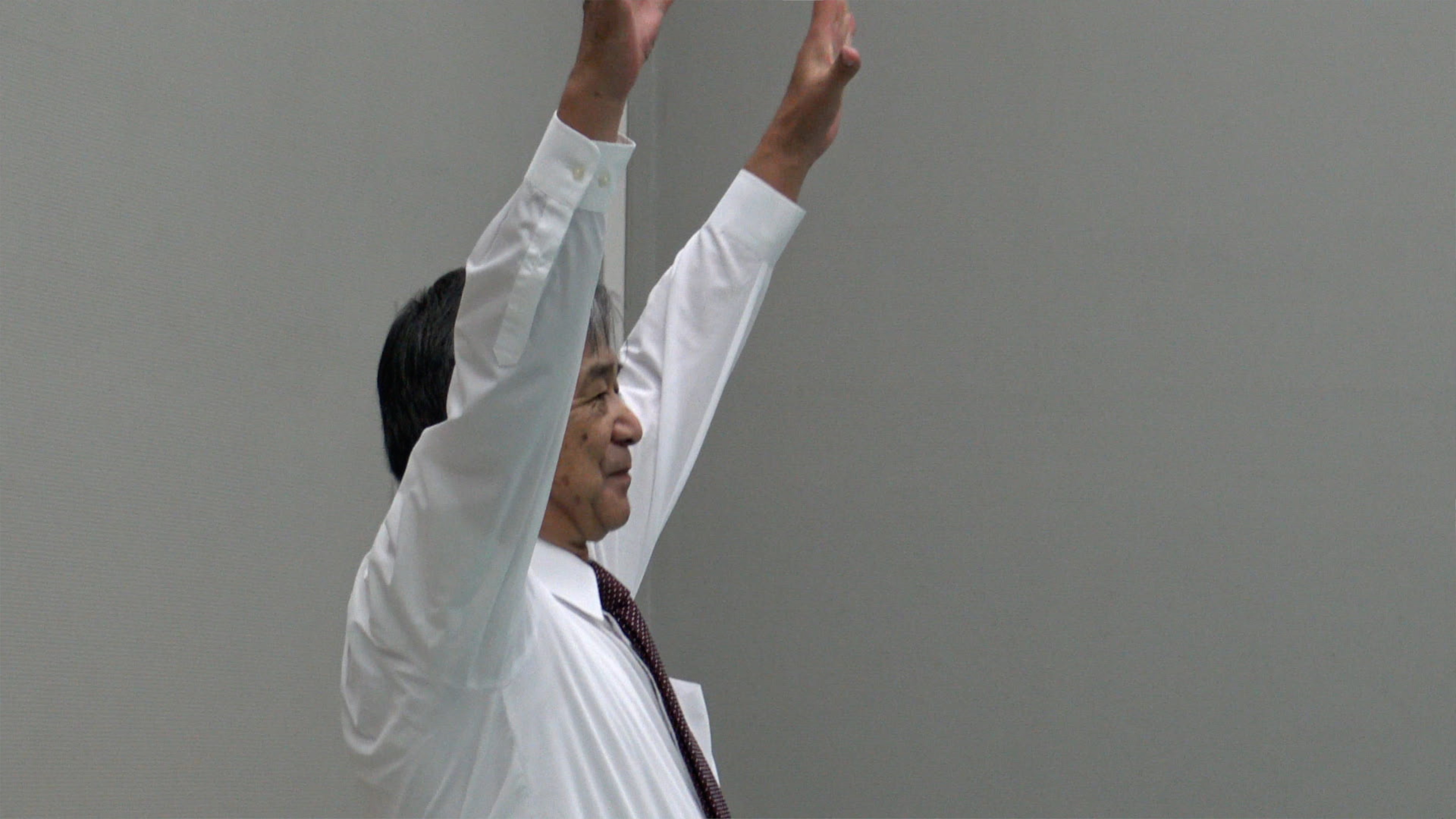 打ち上げの最後に渡邊さんの万歳三唱