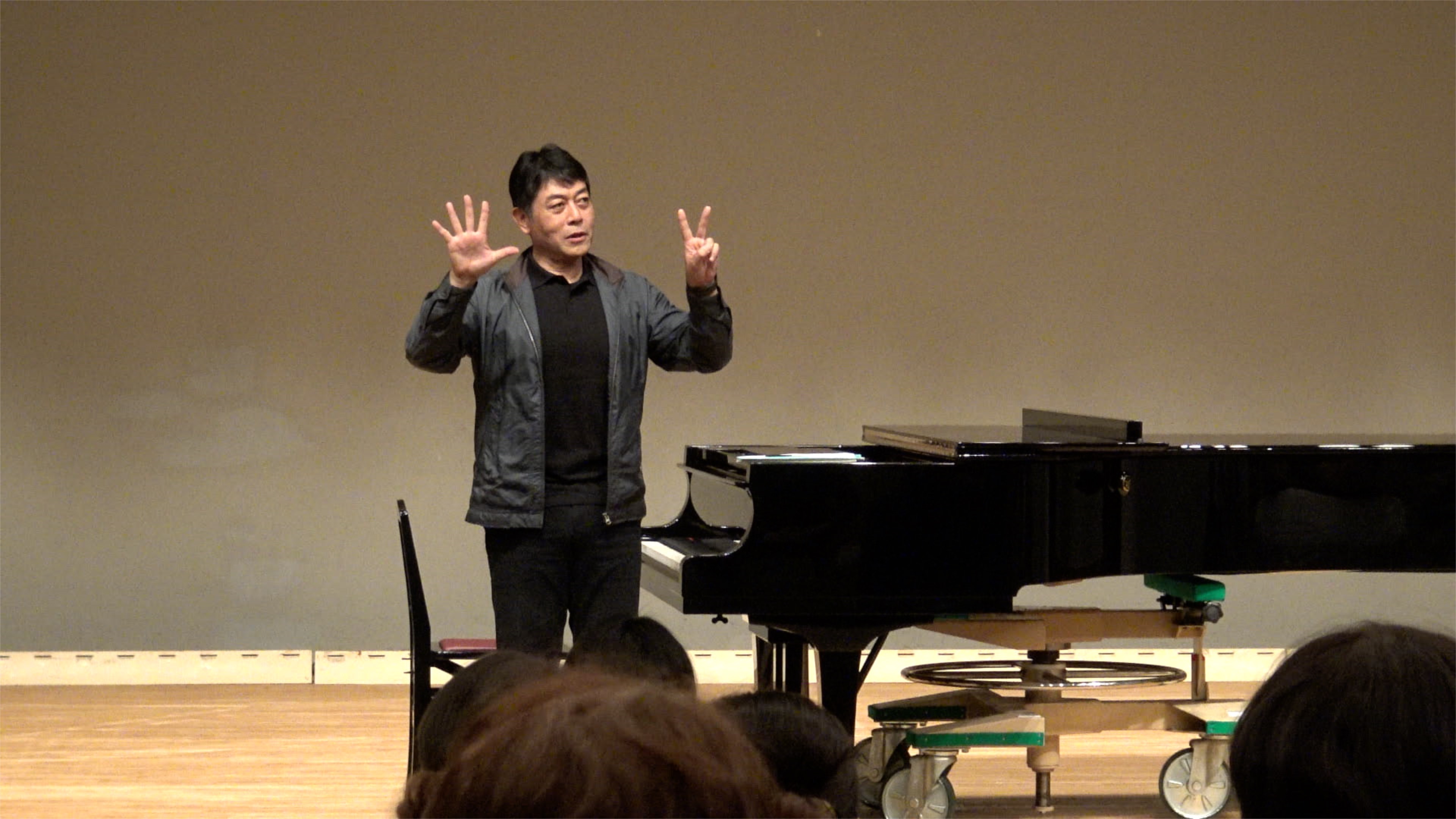 柳田先生の発声練習